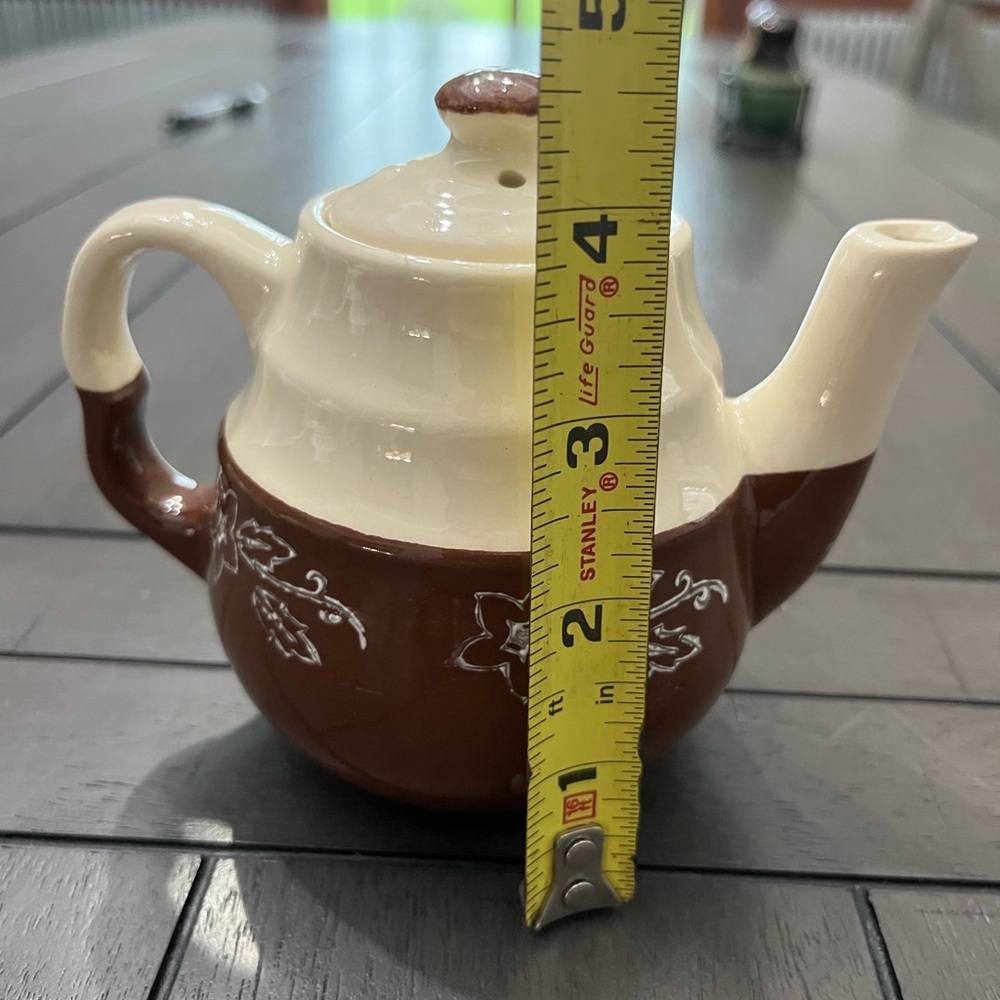 1940’s Oxford stoneware teapot